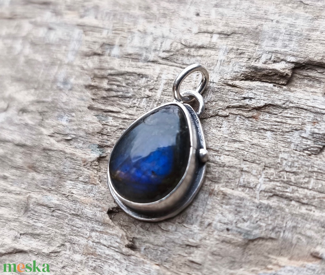Ezüst Labradorit medál - ékszer - nyaklánc - medál - Meska.hu