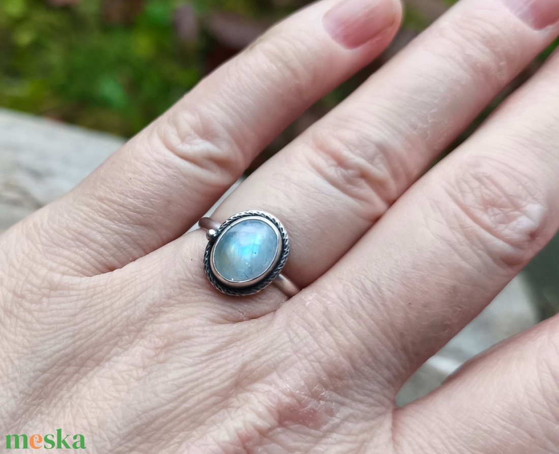 Ezüst Holdkő gyűrű - ékszer - gyűrű - vékony gyűrű - Meska.hu