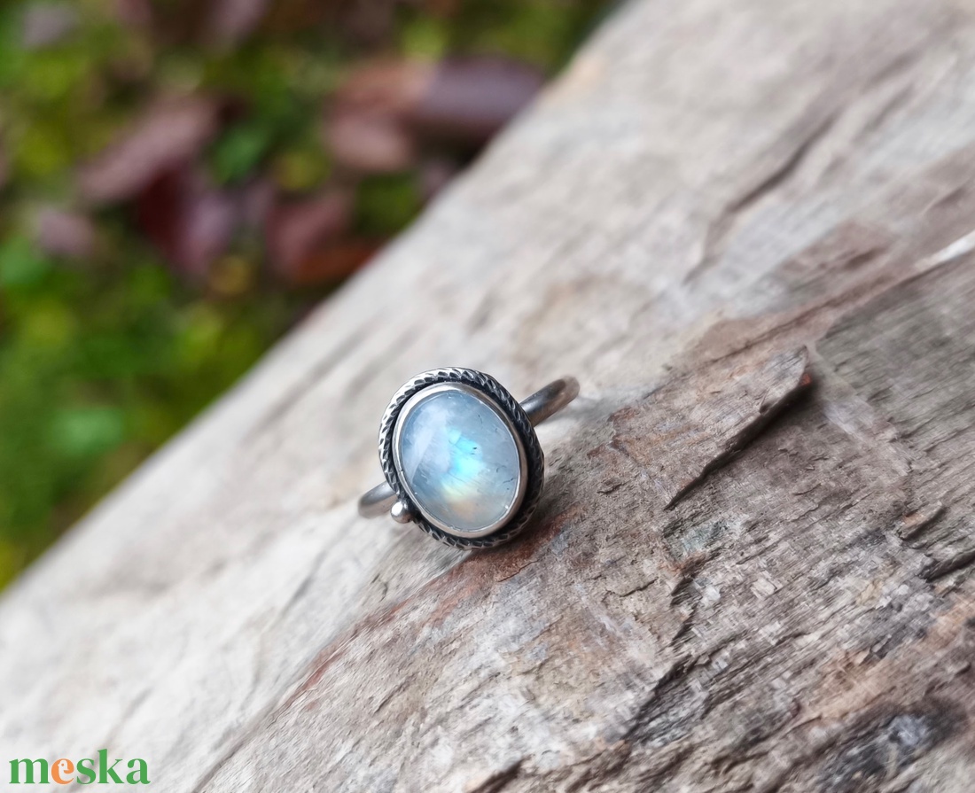 Ezüst Holdkő gyűrű - ékszer - gyűrű - vékony gyűrű - Meska.hu