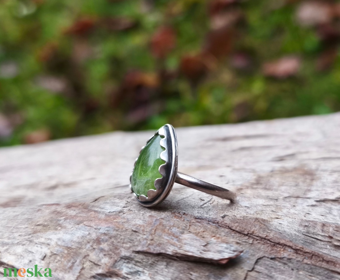 Ezüst Olivin gyűrű - ékszer - gyűrű - szoliter gyűrű - Meska.hu