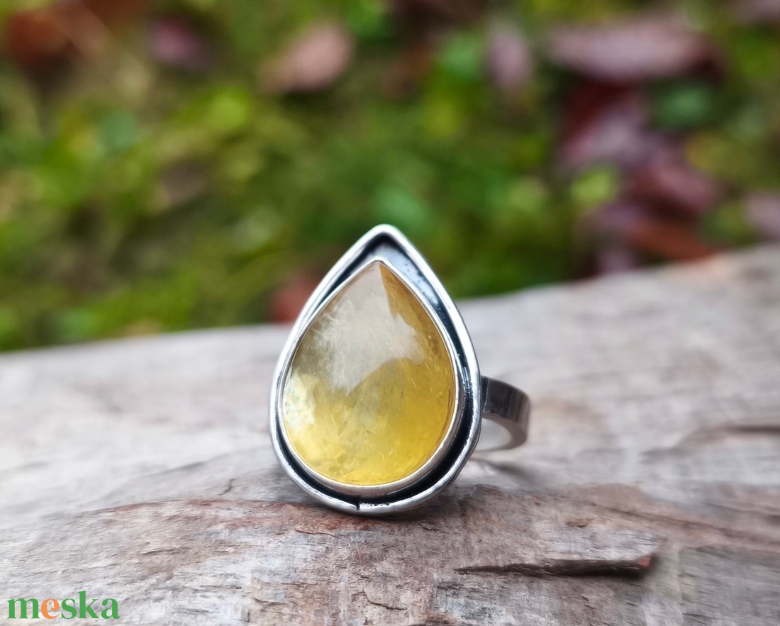 Ezüst Lepidolit gyűrű - ékszer - gyűrű - statement gyűrű - Meska.hu