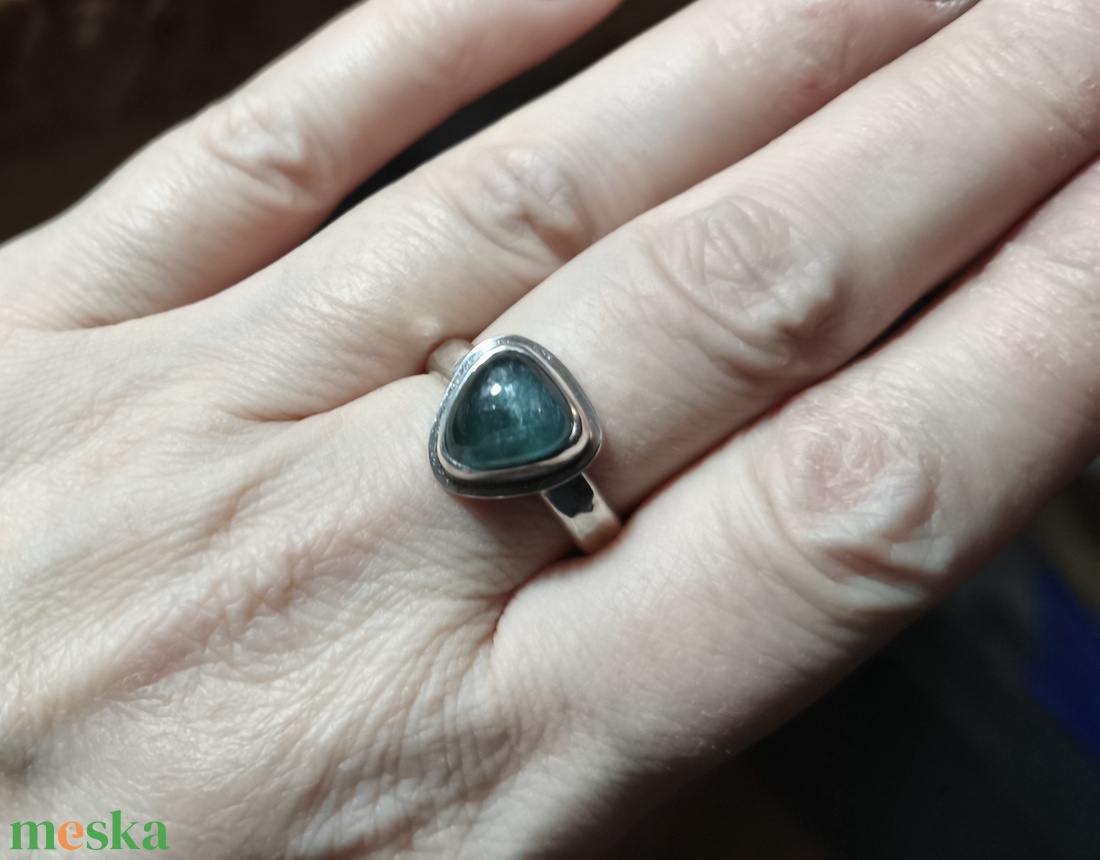 Ezüst Turmalin gyűrű - ékszer - gyűrű - szoliter gyűrű - Meska.hu