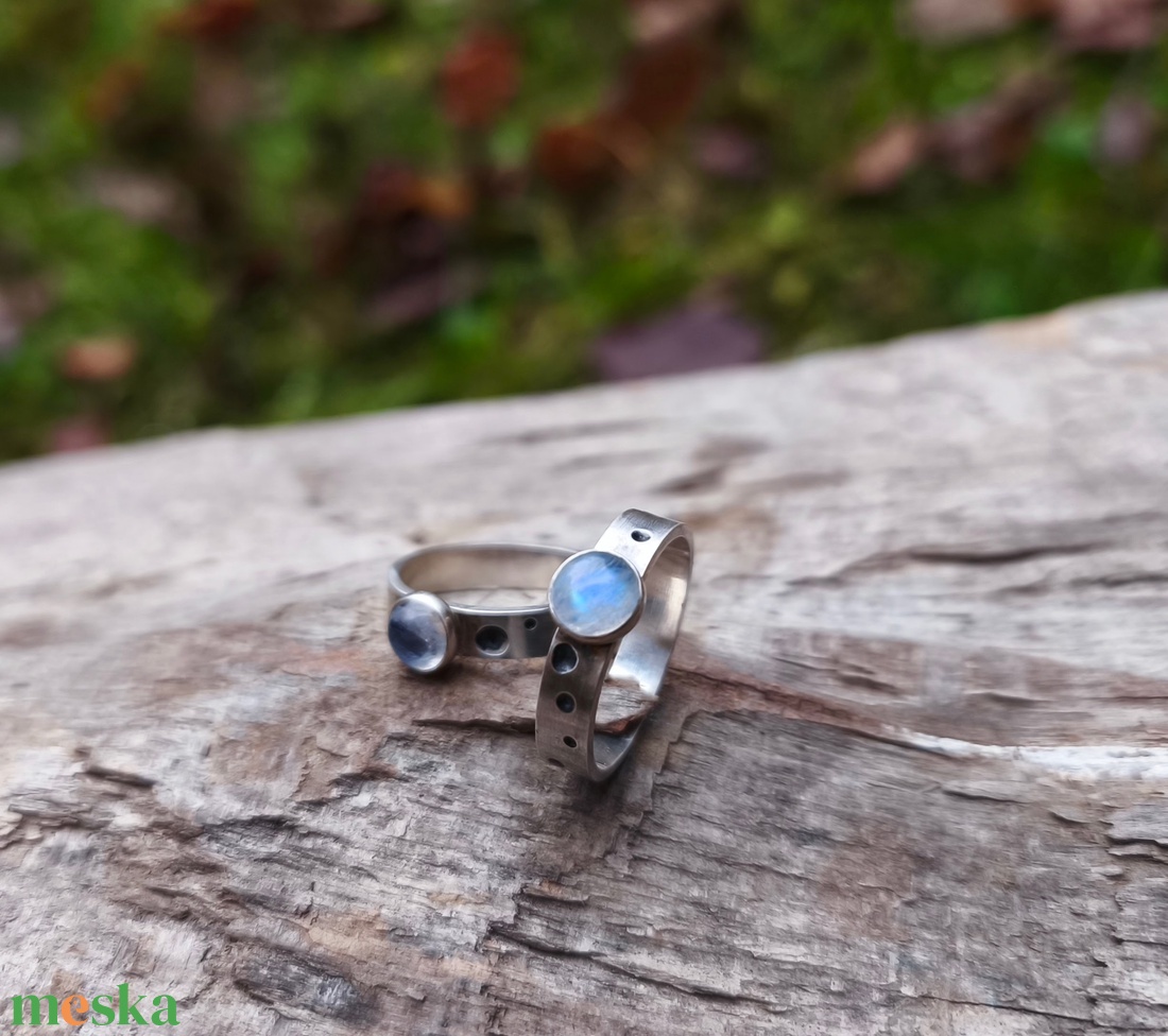 Ezüst Holdkő gyűrű - ékszer - gyűrű - vékony gyűrű - Meska.hu