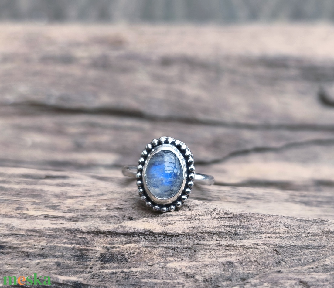 Ezüst Holdkő gyűrű - ékszer - gyűrű - vékony gyűrű - Meska.hu