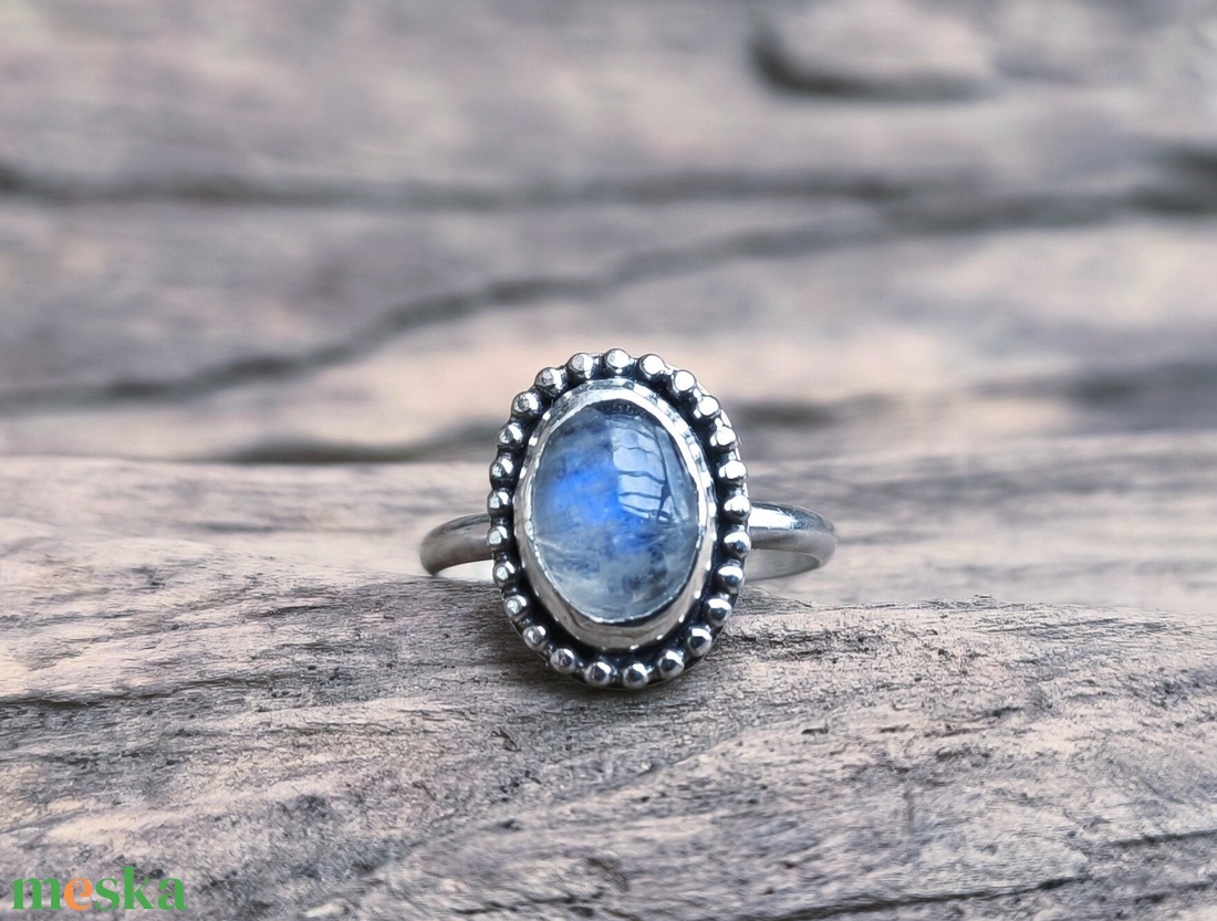 Ezüst Holdkő gyűrű - ékszer - gyűrű - vékony gyűrű - Meska.hu