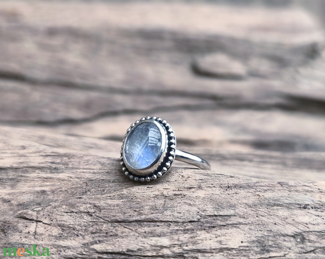 Ezüst Holdkő gyűrű - ékszer - gyűrű - vékony gyűrű - Meska.hu