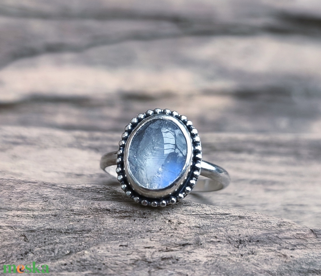 Ezüst Holdkő gyűrű - ékszer - gyűrű - vékony gyűrű - Meska.hu