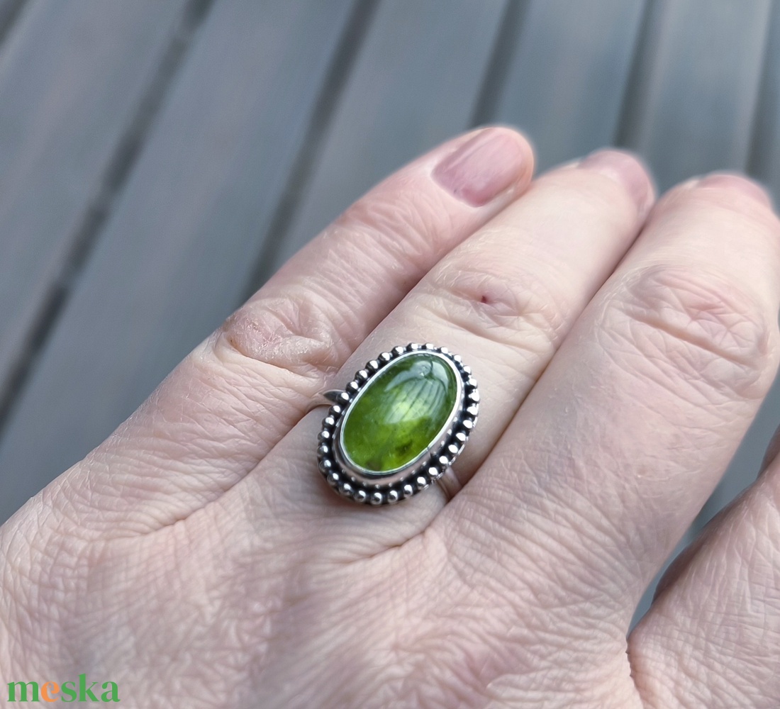 Ezüst Olivin gyűrű - ékszer - gyűrű - szoliter gyűrű - Meska.hu