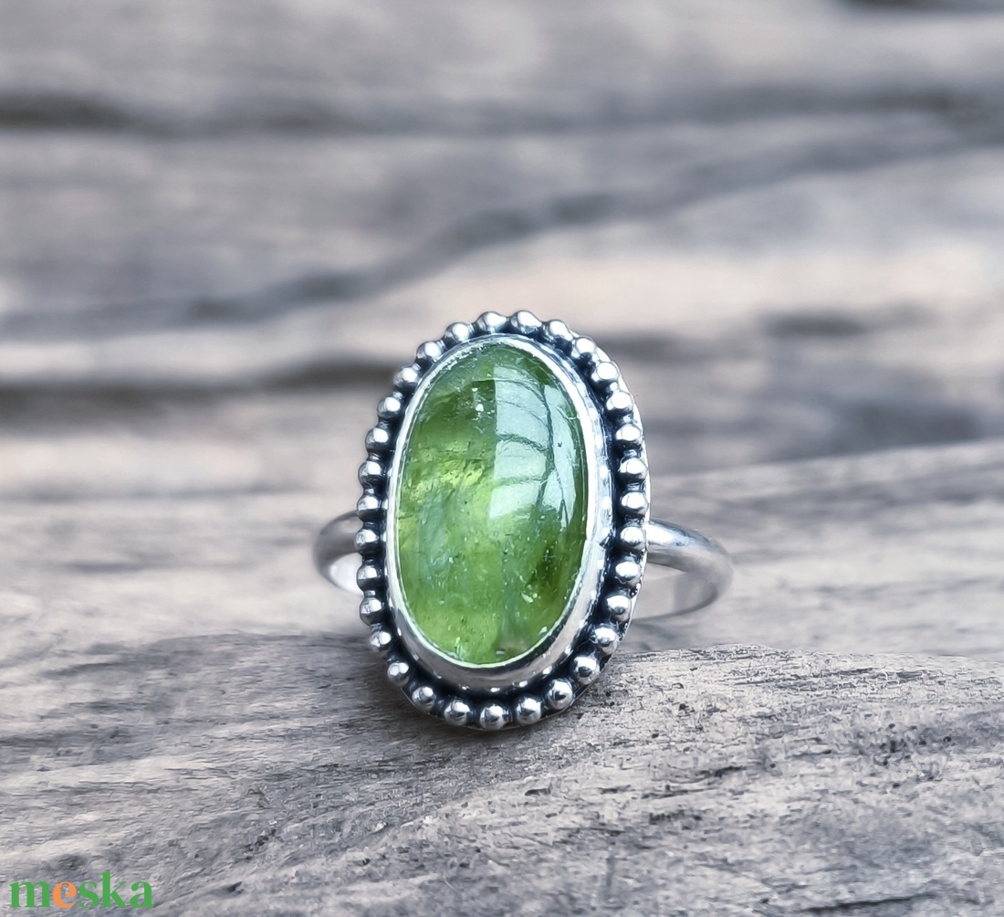Ezüst Olivin gyűrű - ékszer - gyűrű - szoliter gyűrű - Meska.hu