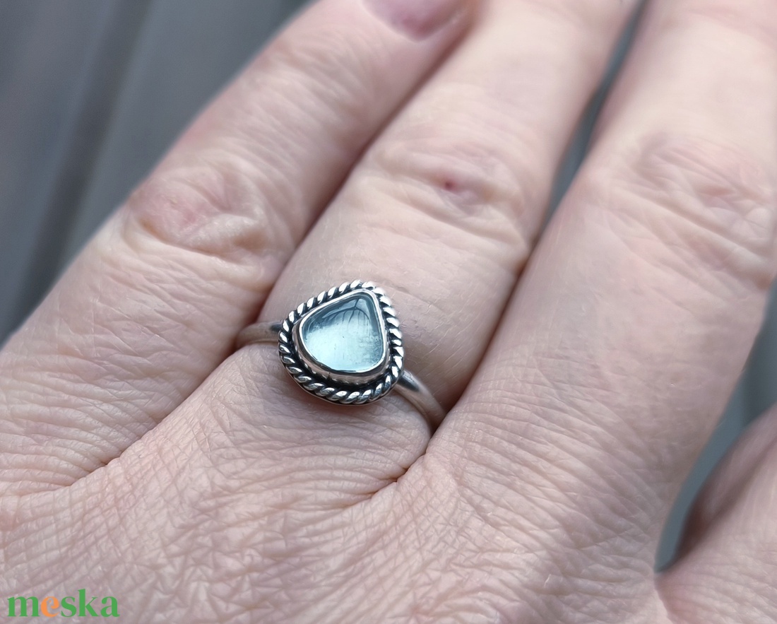 Ezüst Akvamarin gyűrű - ékszer - gyűrű - vékony gyűrű - Meska.hu