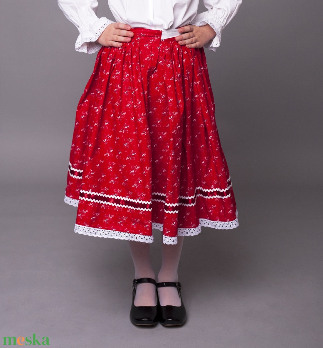 Gyermek néptáncszoknya - ruha & divat - babaruha & gyerekruha - szoknya - Meska.hu Gyermek néptáncszoknya - ruha & divat - babaruha & gyerekruha - szoknya - Meska.hu