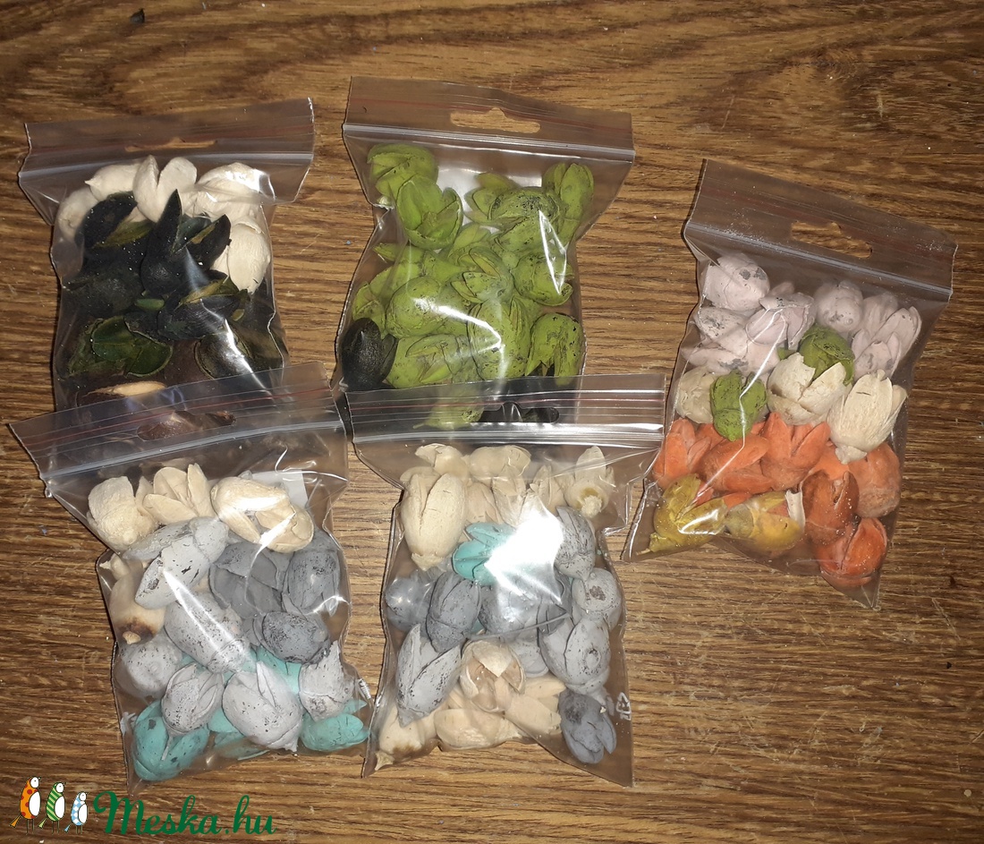 SZT-9003. Bakuli száraz termés, vegyes színek, 50gr/cs. - kellékek & szerszámok - dekorációs kellékek - egyéb kellékek - Meska.hu
