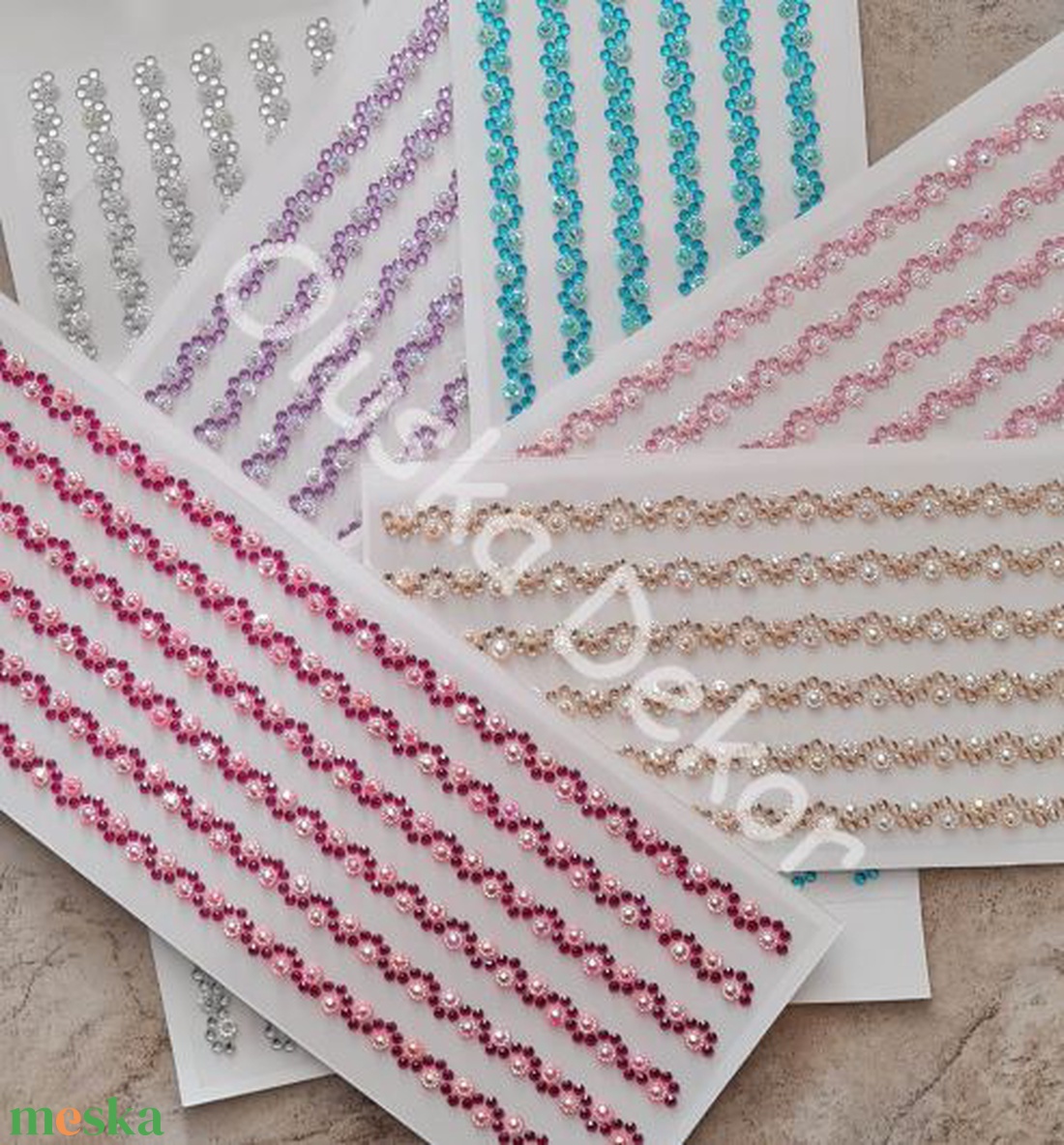 Öntapadós strasszfüzér - kellékek & szerszámok - dekorációs kellékek - egyéb kellékek - Meska.hu