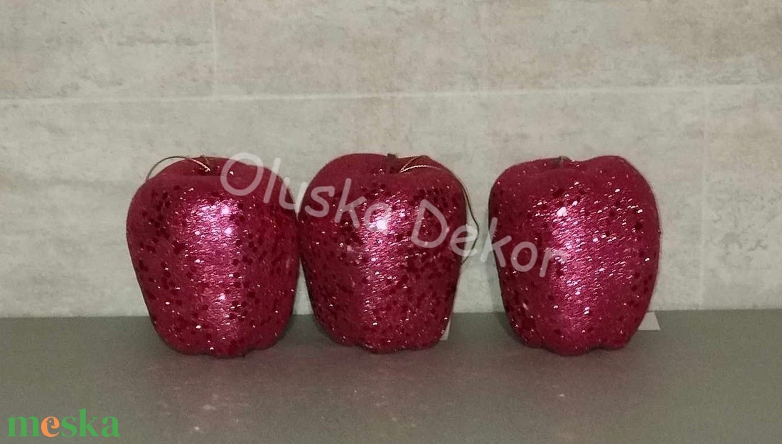 Alma, glitteres, karácsonyi dekorációs alapanyag, magenta, piros, 10cm - kellékek & szerszámok - dekorációs kellékek - egyéb kellékek - Meska.hu Alma, glitteres, karácsonyi dekorációs alapanyag, magenta, piros, 10cm - kellékek & szerszámok - dekorációs kellékek - egyéb kellékek - Meska.hu