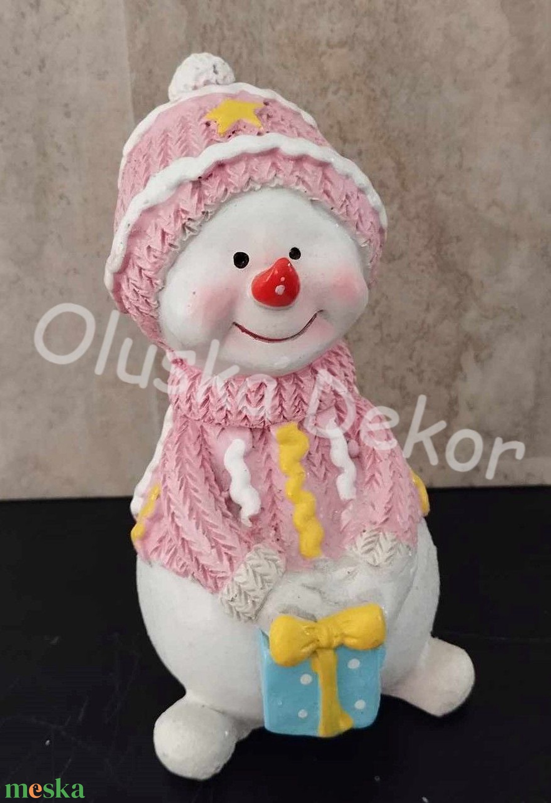 Hóember kötött pulcsiban, figura, karácsonyi, adventi, dekorációs kiegészítő, 12cm - kellékek & szerszámok - dekorációs kellékek - figurák - Meska.hu
