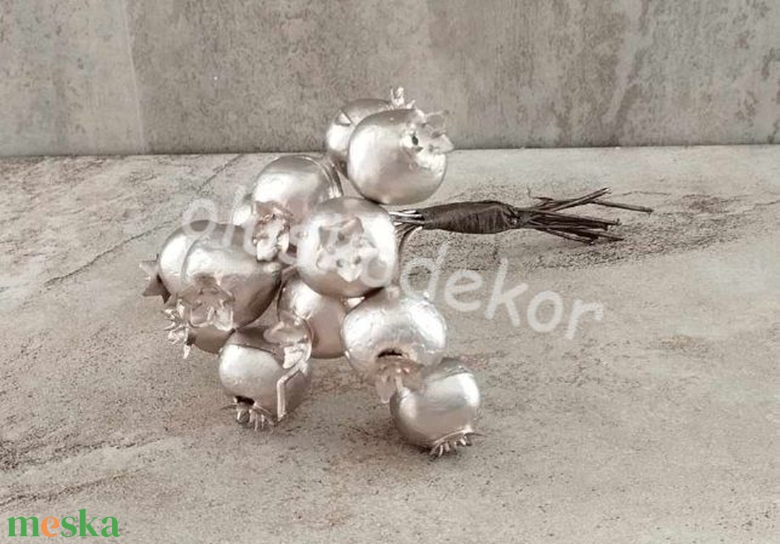 Csipkebogyó pick, karácsonyi, dekorációs alapanyag, ezüst, pezsgő, piros, arany metál szín - karácsony - karácsonyi lakásdekoráció - karácsonyi ajtódíszek - Meska.hu Csipkebogyó pick, karácsonyi, dekorációs alapanyag, ezüst, pezsgő, piros, arany metál szín - karácsony - karácsonyi lakásdekoráció - karácsonyi ajtódíszek - Meska.hu
