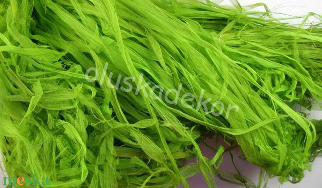 Fátyol raffia, pálmarost, zöld, natúr, színes, húsvét, dekor fű, természetes - kellékek & szerszámok - dekorációs kellékek - egyéb kellékek - Meska.hu Fátyol raffia, pálmarost, zöld, natúr, színes, húsvét, dekor fű, természetes - kellékek & szerszámok - dekorációs kellékek - egyéb kellékek - Meska.hu