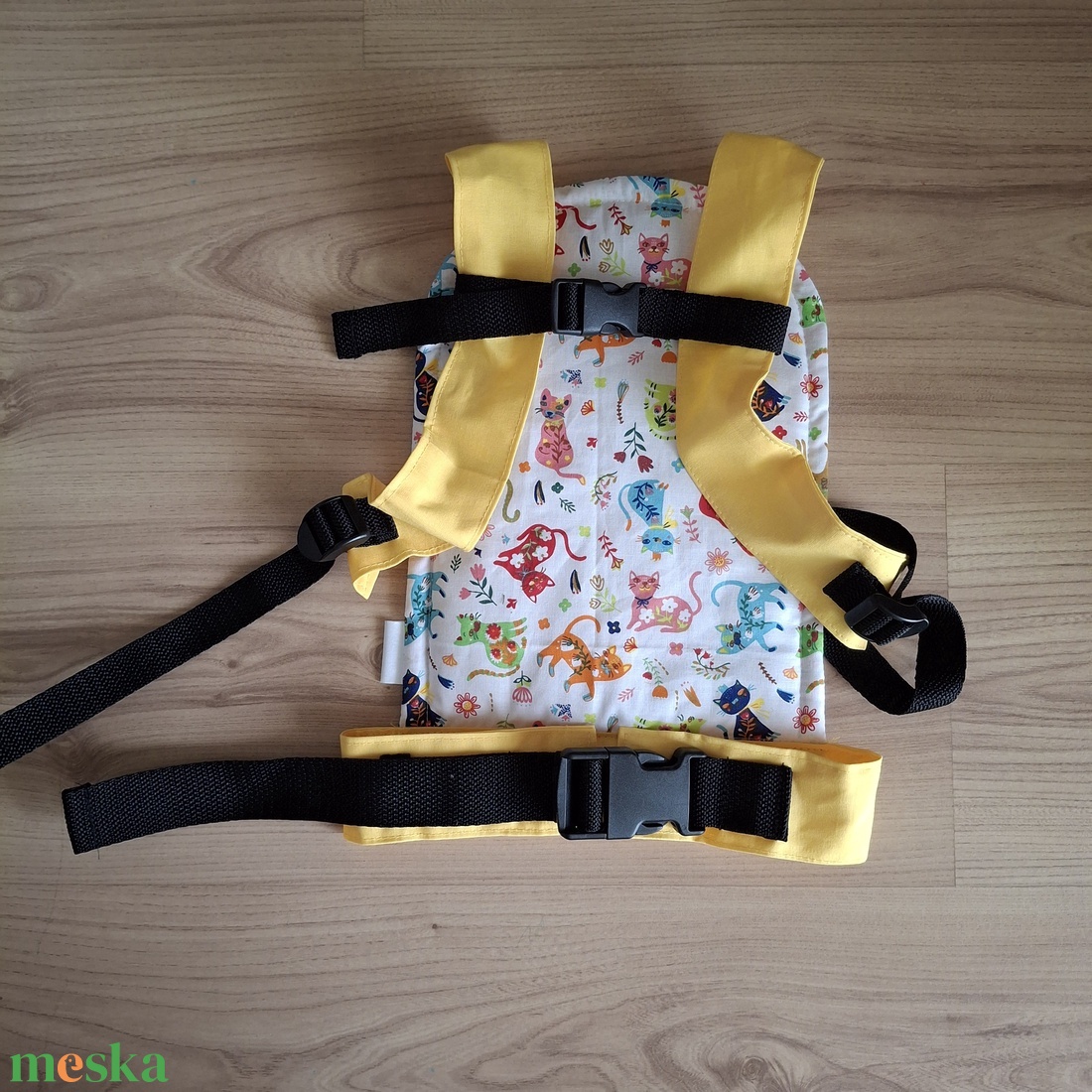 Játék csatos babahordozó, színes cicás - játék & sport - baba & babaház - babaruha, babakellék - Meska.hu Játék csatos babahordozó, színes cicás - játék & sport - baba & babaház - babaruha, babakellék - Meska.hu