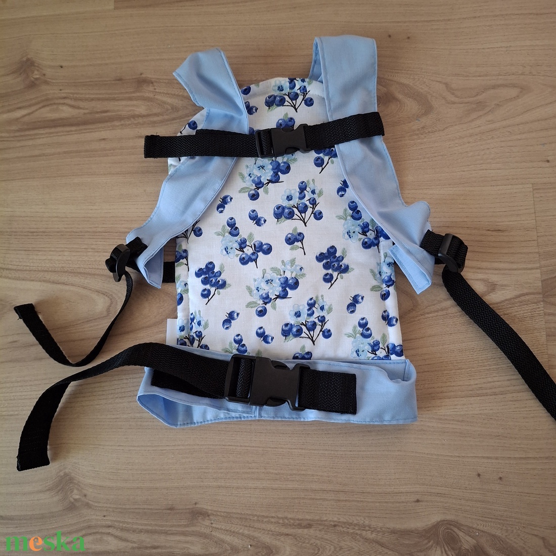 Játék csatos babahordozó, kökényes  - játék & sport - baba & babaház - babaruha, babakellék - Meska.hu Játék csatos babahordozó, kökényes  - játék & sport - baba & babaház - babaruha, babakellék - Meska.hu