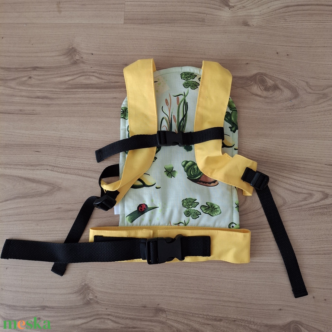 Játék csatos babahordozó, békás - játék & sport - baba & babaház - babaruha, babakellék - Meska.hu