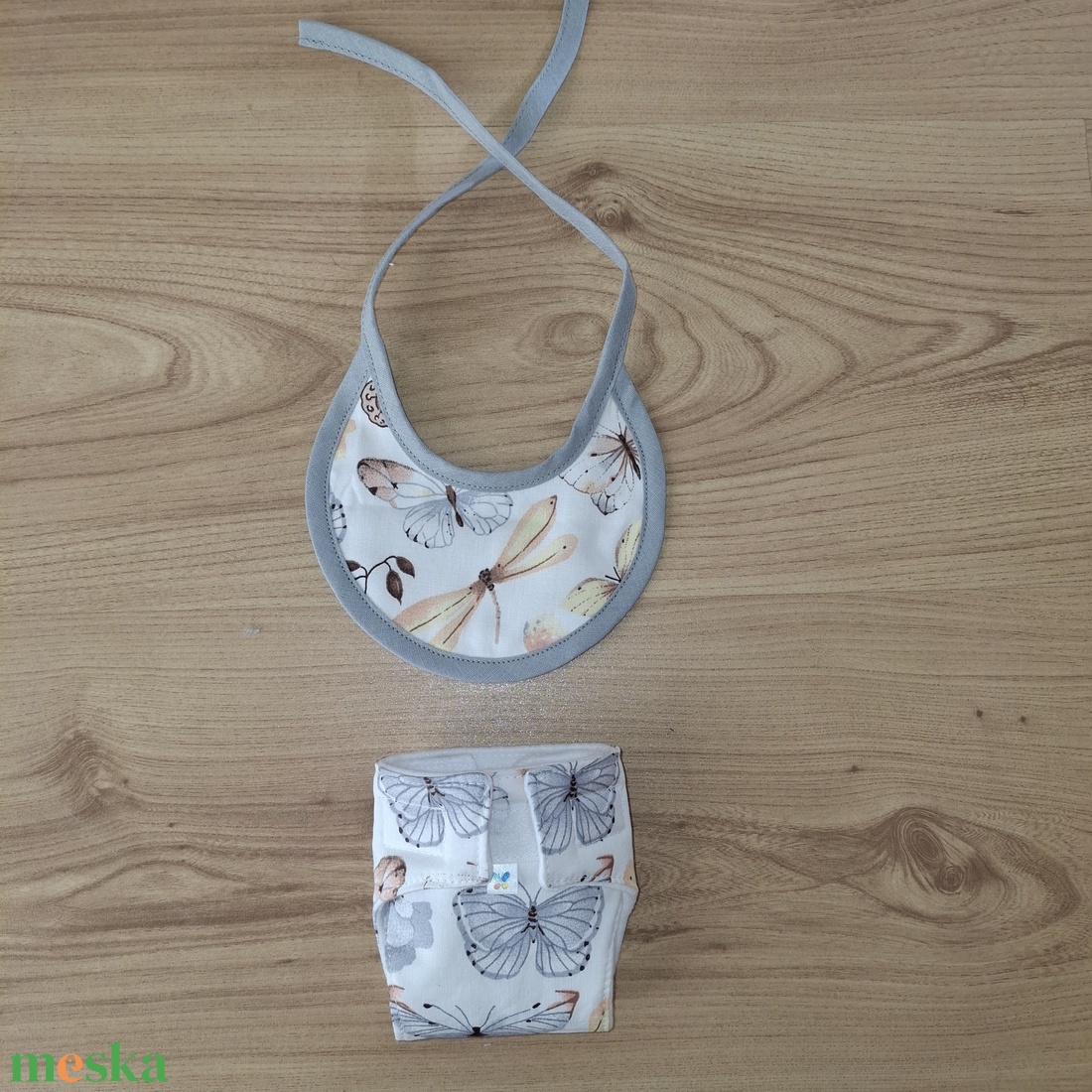 Játékbaba kiegészítők,  szürke lepkés - játék & sport - baba & babaház - babaruha, babakellék - Meska.hu