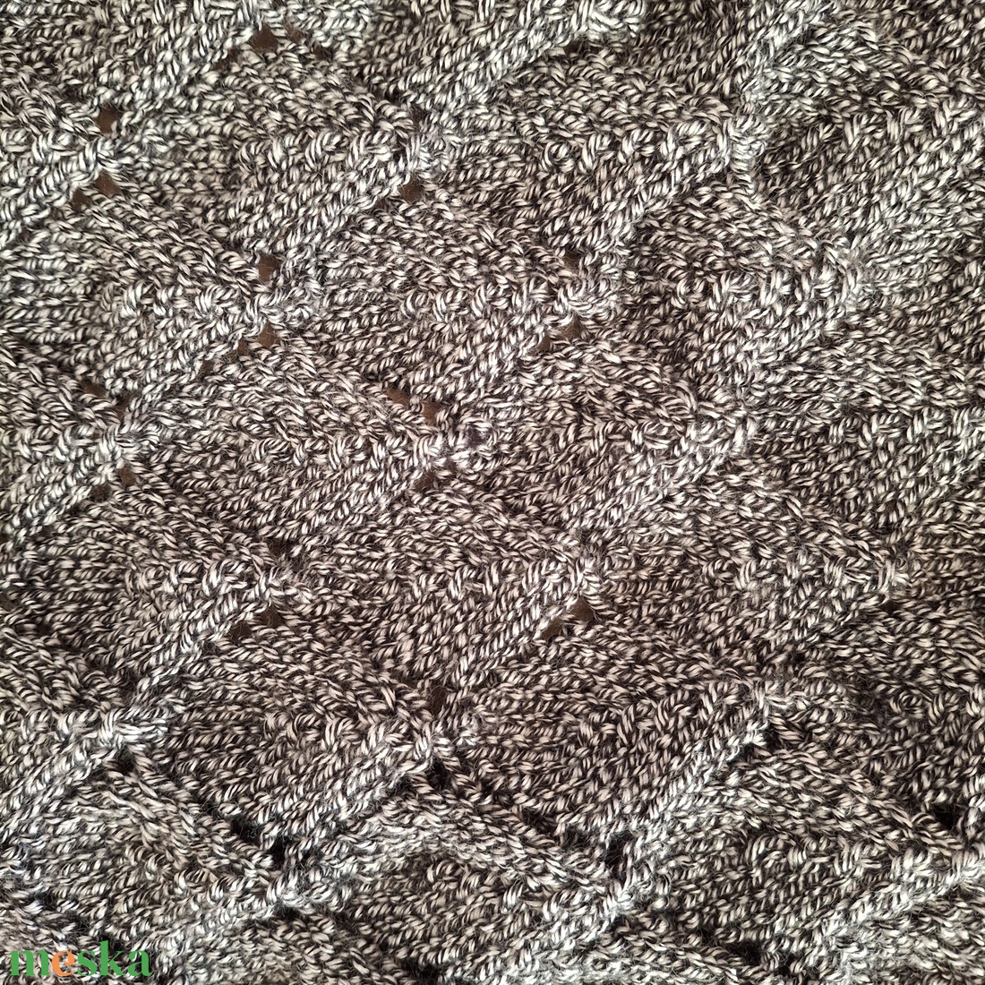 Kézzel kötött sál, fekete-fehér - ruha & divat - sál, sapka, kendő - sál - Meska.hu