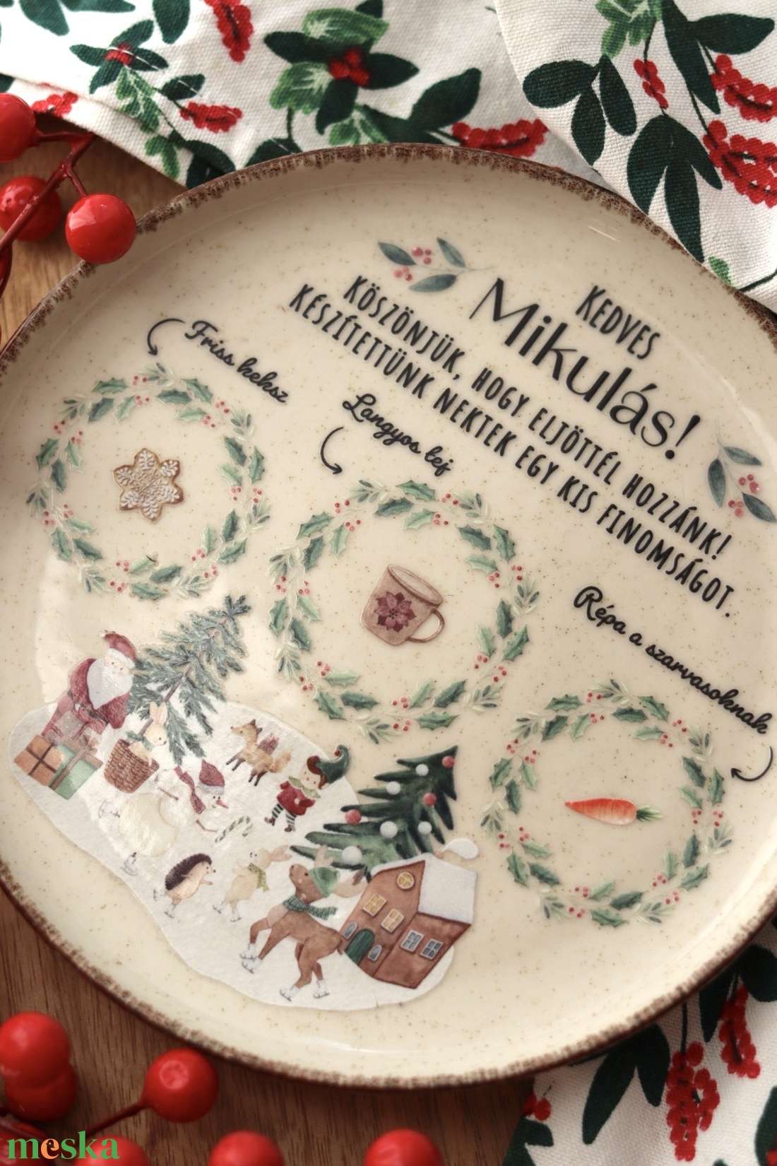 MIKULÁSVÁRÓ PORCELÁN TÁNYÉR / Télapó, szarvasok, süti és tej kínáló tálca - otthon & életmód - dekoráció - halloween - halloweeni dekoráció - Meska.hu