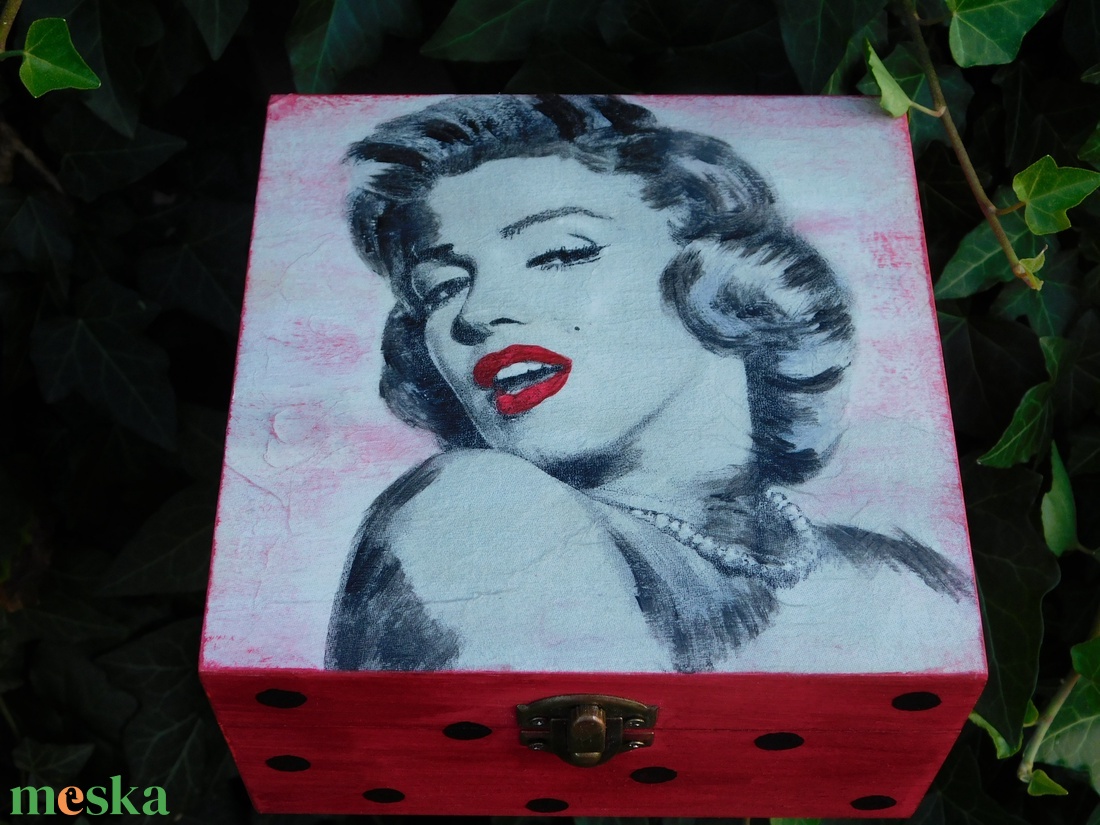 Marilyn Monroe dobozka - otthon & életmód - Meska.hu Marilyn Monroe dobozka - otthon & életmód - Meska.hu