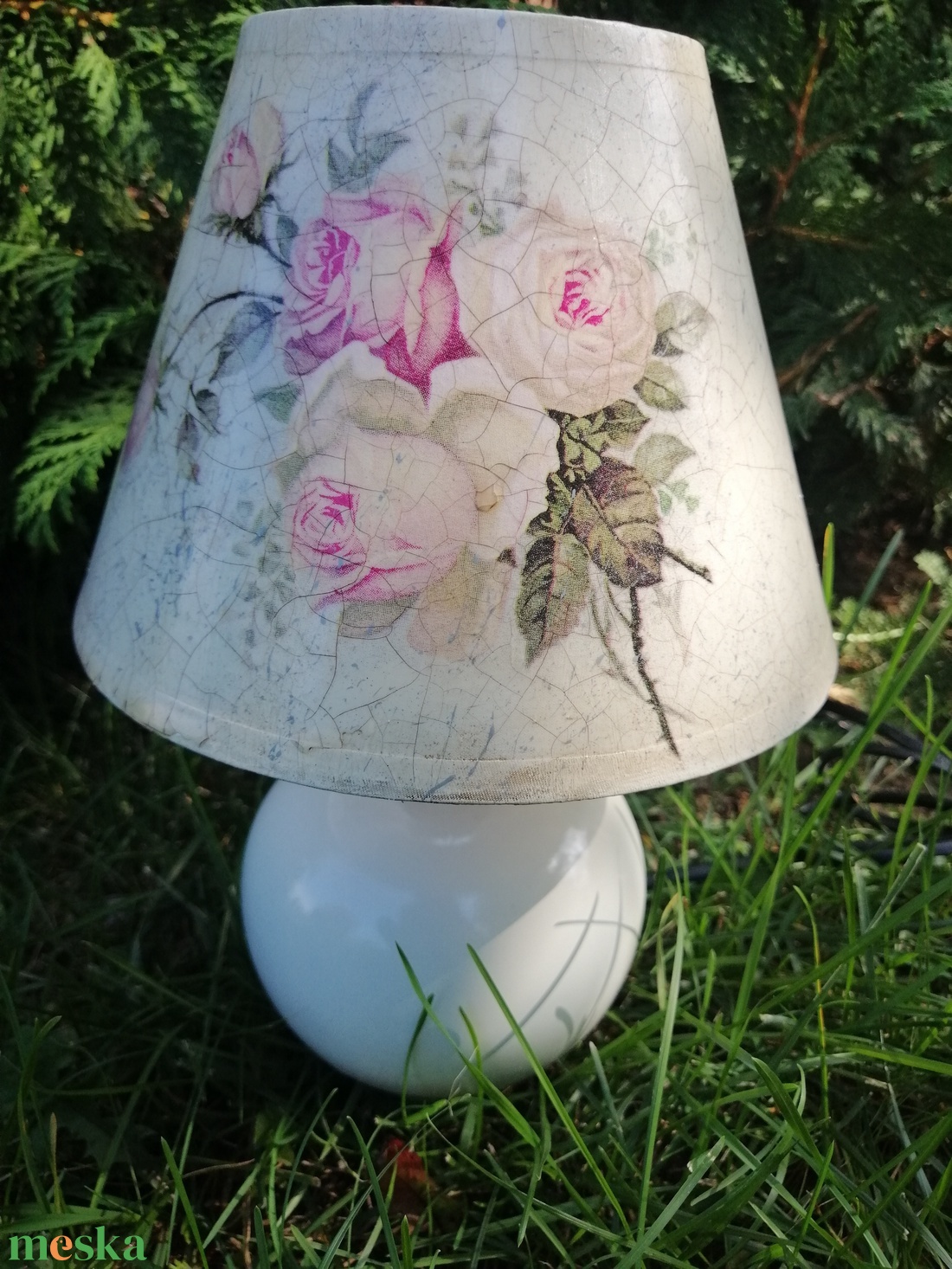 Vintage rózsás lámpa - otthon & életmód - lámpa - asztali lámpa - Meska.hu Vintage rózsás lámpa - otthon & életmód - lámpa - asztali lámpa - Meska.hu