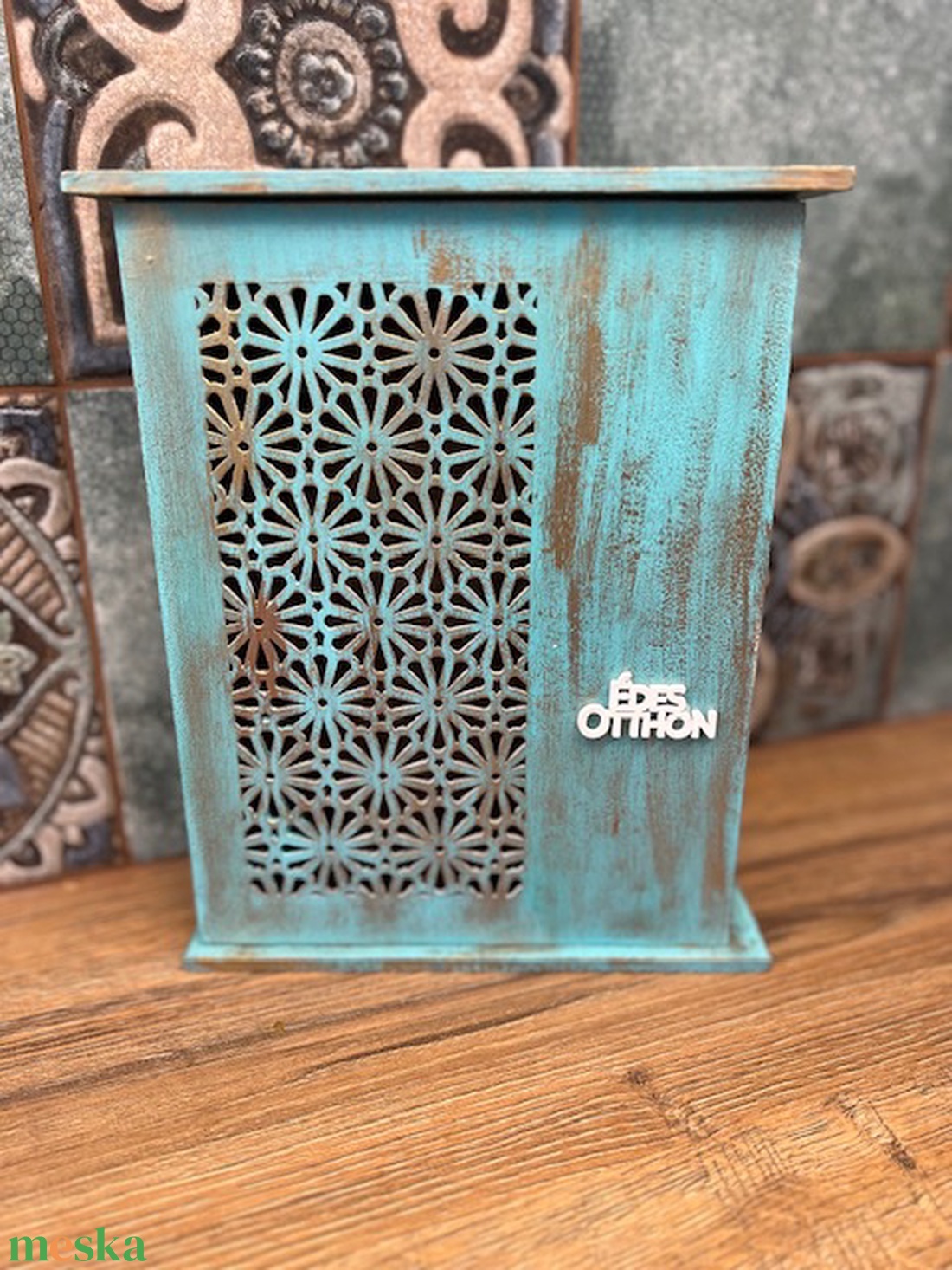 Türkiz-arany kulcsos - kellékek & szerszámok - hobby fa alapanyag - tároló - Meska.hu Türkiz-arany kulcsos - kellékek & szerszámok - hobby fa alapanyag - tároló - Meska.hu