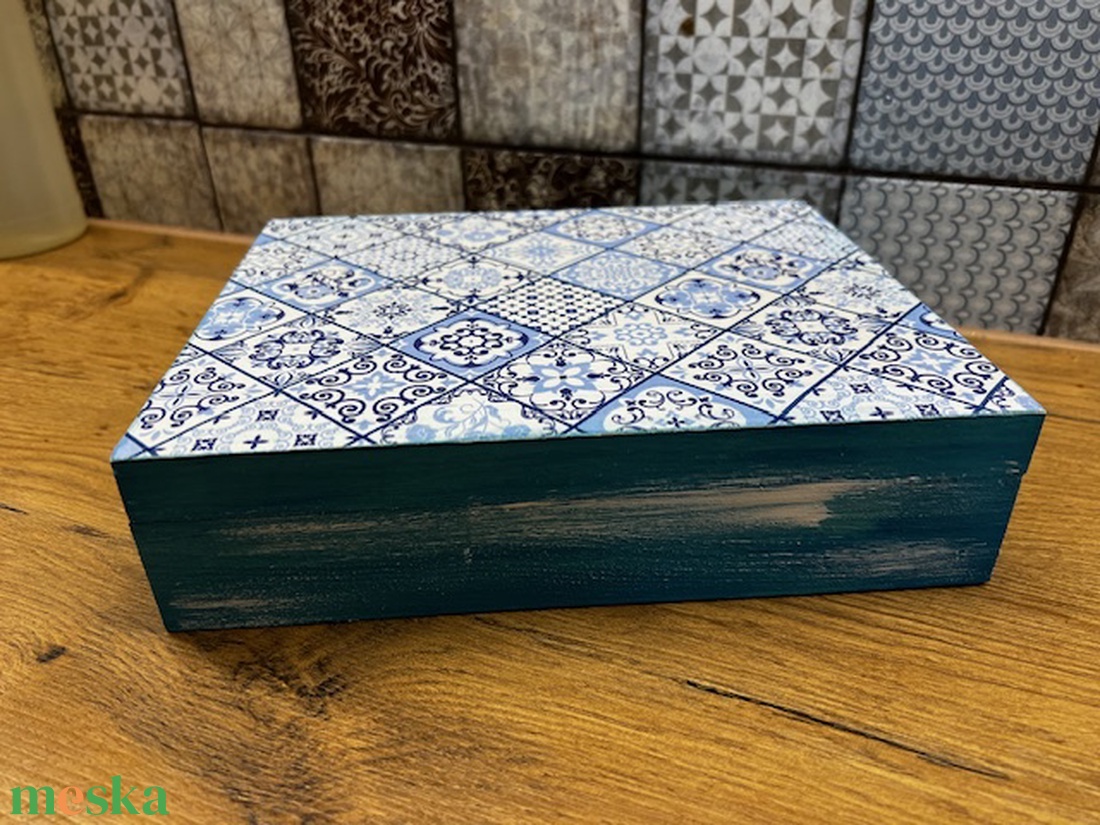 Csempe mintás doboz - otthon & életmód - dekoráció - asztal és polc dekoráció - díszdoboz - Meska.hu