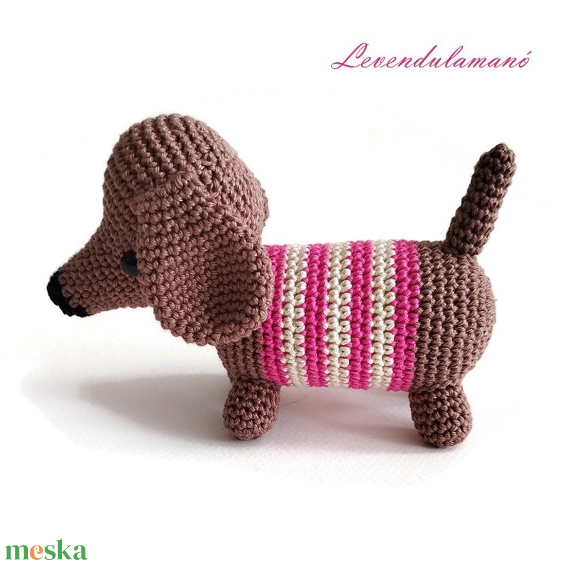 Horgolt tacskó kutya (magenta csíkos) amigurumi - játék & sport - plüssállat & játékfigura - kutya - Meska.hu