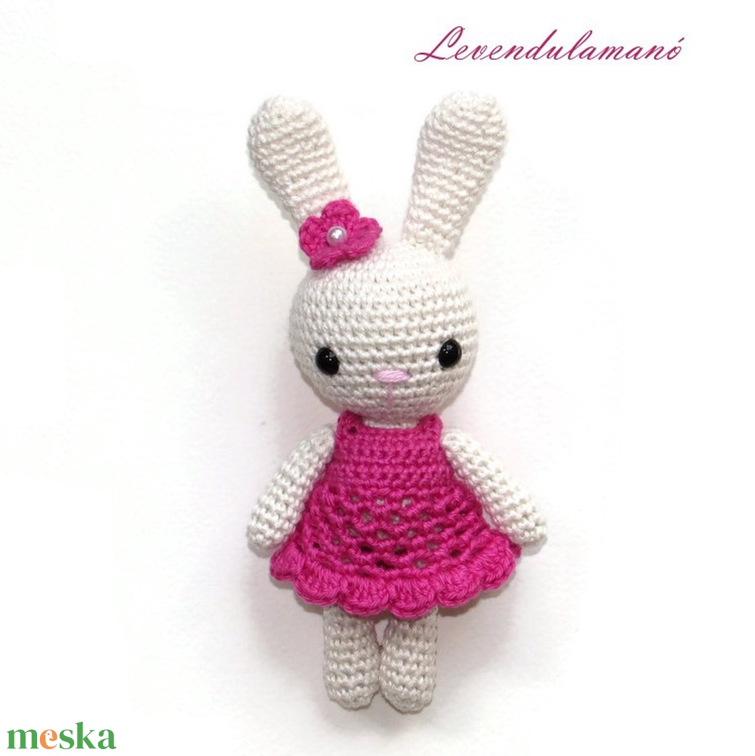 Horgolt törtfehér nyuszilány magenta színű ruhában amigurumi - játék & sport - plüssállat & játékfigura - nyuszi - Meska.hu