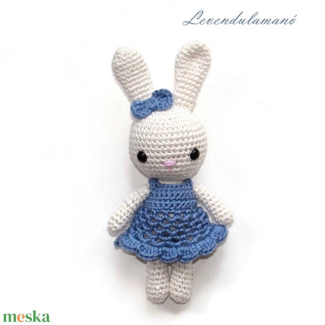 Horgolt törtfehér nyuszilány kék ruhában amigurumi - játék & sport - plüssállat & játékfigura - nyuszi - Meska.hu