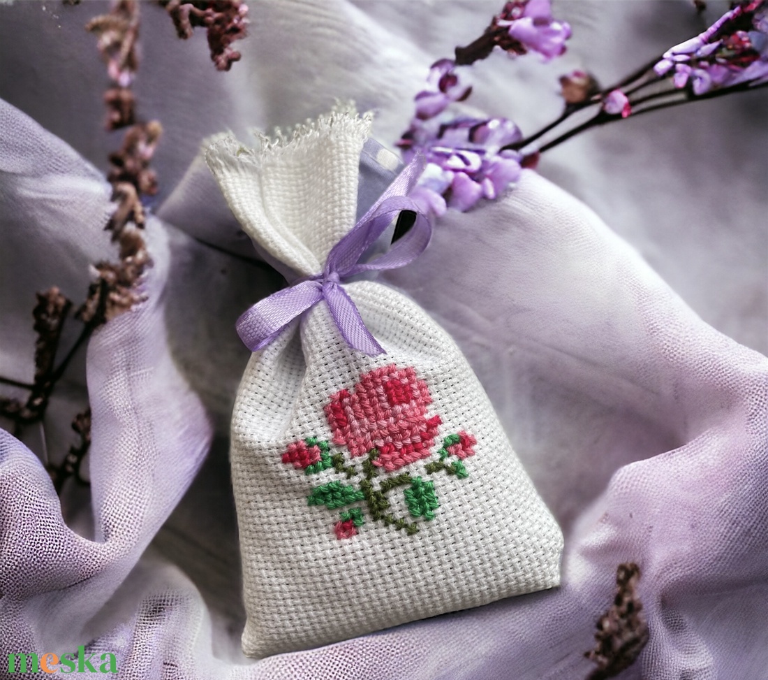 Levendulás illatpárna - otthon & életmód - gyertya, illat, aroma - illatzsák - Meska.hu Levendulás illatpárna - otthon & életmód - gyertya, illat, aroma - illatzsák - Meska.hu