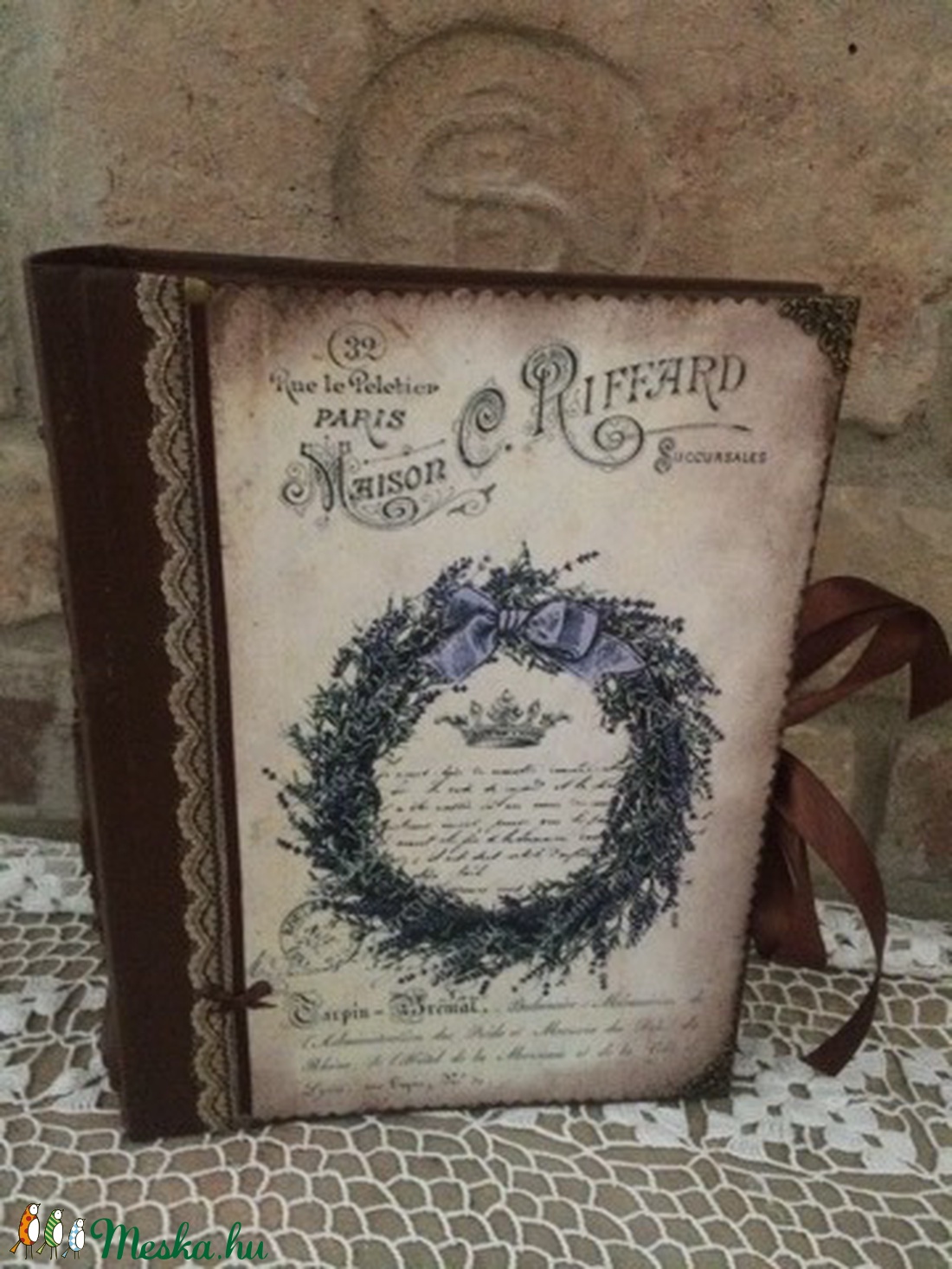 Vintage fotóalbum műgyanta gerinc díszítéssel - otthon & életmód - papír, írószer - album & fotóalbum - Meska.hu Vintage fotóalbum műgyanta gerinc díszítéssel - otthon & életmód - papír, írószer - album & fotóalbum - Meska.hu