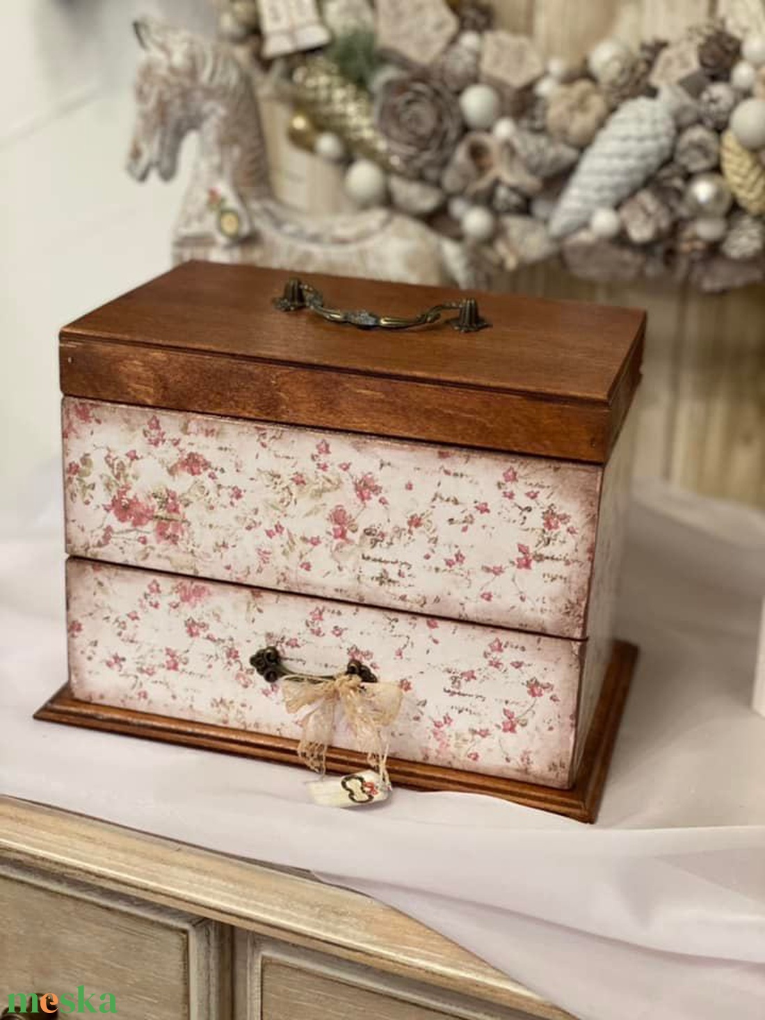 Rózsás vintage ékszertartó - ékszer - ékszertartó - ékszerdoboz - Meska.hu Rózsás vintage ékszertartó - ékszer - ékszertartó - ékszerdoboz - Meska.hu