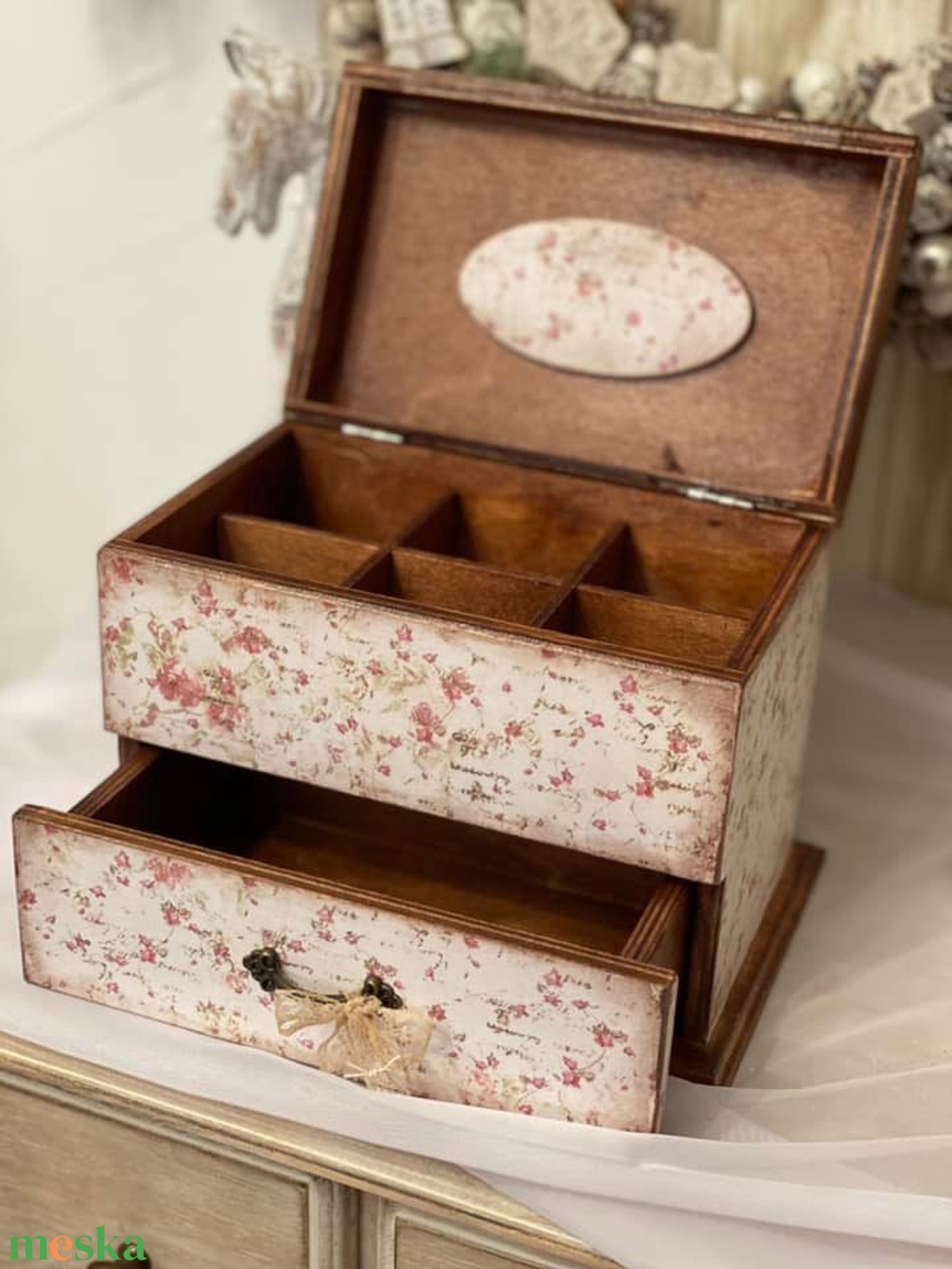 Rózsás vintage ékszertartó - ékszer - ékszertartó - ékszerdoboz - Meska.hu Rózsás vintage ékszertartó - ékszer - ékszertartó - ékszerdoboz - Meska.hu
