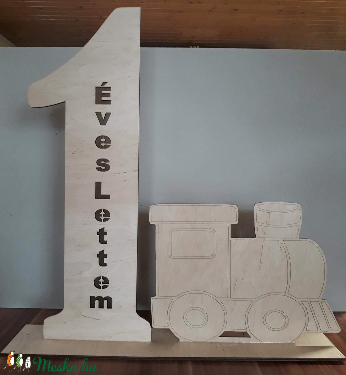 1 éves lettem tábla mozdonnyal, babalátogatóba, születésnapi ajándék, fotókellék -  - Meska.hu