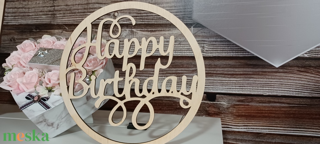 Happy Birthday feliratú fa tábla, dekorációs kiegészítő szülinapra - otthon & életmód - dekoráció - fali és függő dekoráció - falra akasztható dekor - Meska.hu Happy Birthday feliratú fa tábla, dekorációs kiegészítő szülinapra - otthon & életmód - dekoráció - fali és függő dekoráció - falra akasztható dekor - Meska.hu