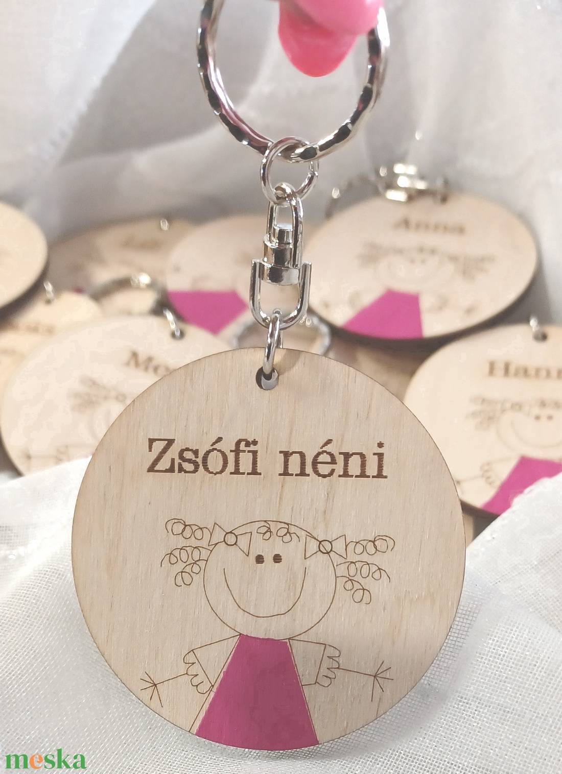 Színes kulcstartó szettben, Vidám kulcstartó fából gyerekeknek, óvó néninek, tanító néninek - táska & tok - kulcstartó & táskadísz - kulcstartó - Meska.hu