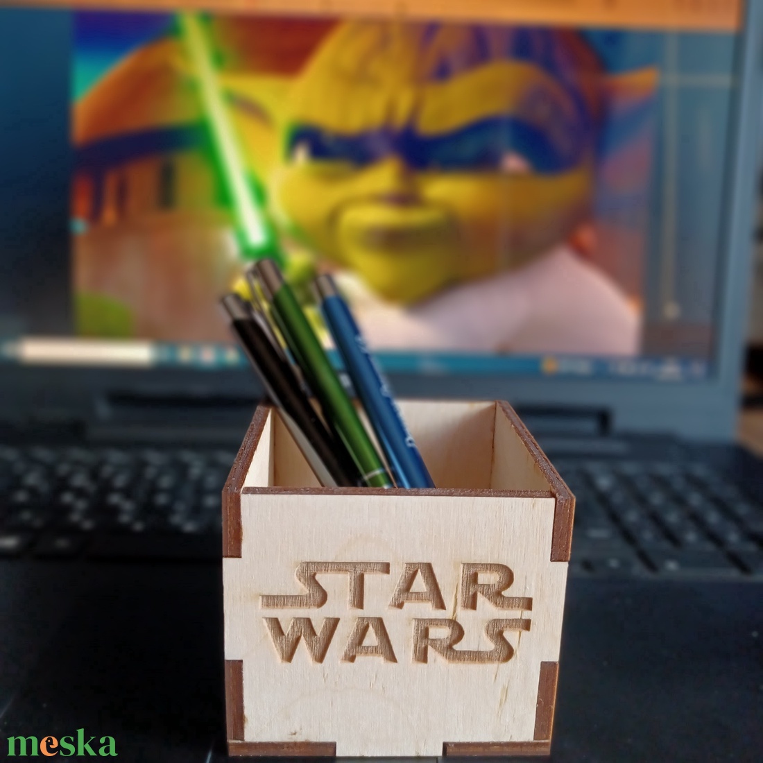 Star Wars: ceruza- és tolltartó íróasztalra fából - otthon & életmód - tárolás & rendszerezés - íróasztali tároló - Meska.hu Star Wars: ceruza- és tolltartó íróasztalra fából - otthon & életmód - tárolás & rendszerezés - íróasztali tároló - Meska.hu