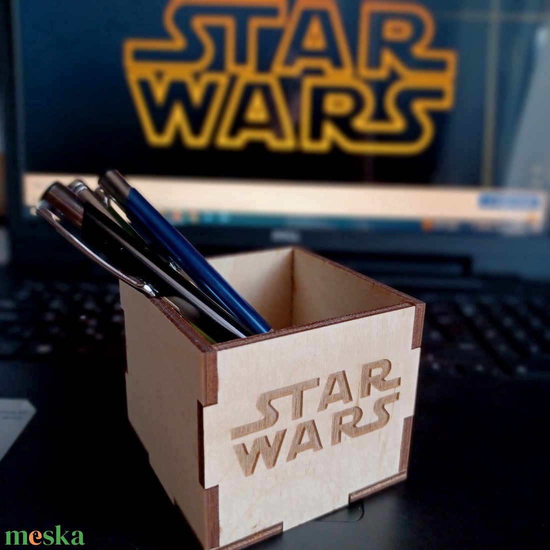 Star Wars: ceruza- és tolltartó íróasztalra fából - otthon & életmód - tárolás & rendszerezés - íróasztali tároló - Meska.hu Star Wars: ceruza- és tolltartó íróasztalra fából - otthon & életmód - tárolás & rendszerezés - íróasztali tároló - Meska.hu