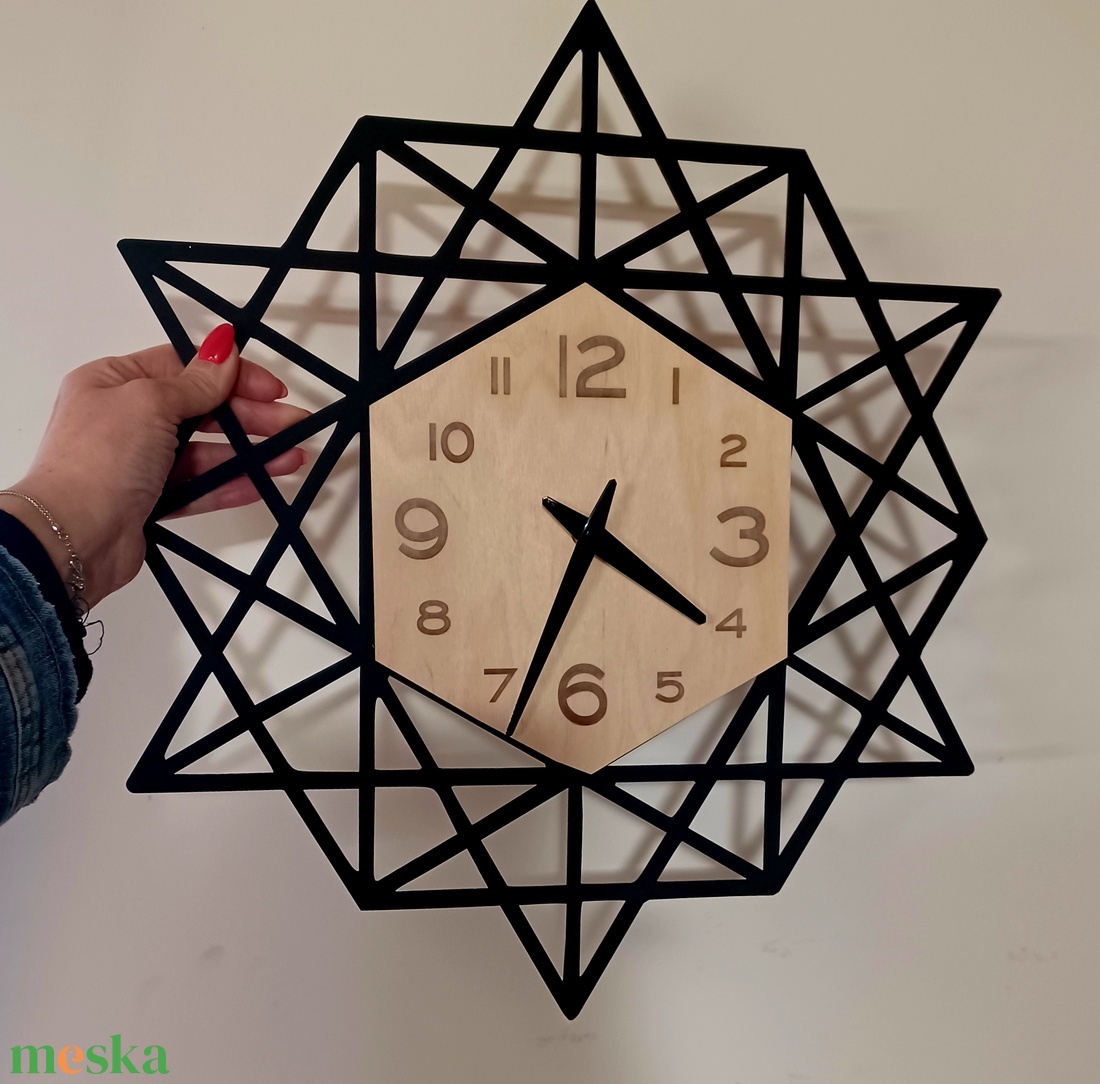 Különleges, nagyméretű lézervágott fa falióra - otthon & életmód - dekoráció - fali és függő dekoráció - falióra & óra - Meska.hu