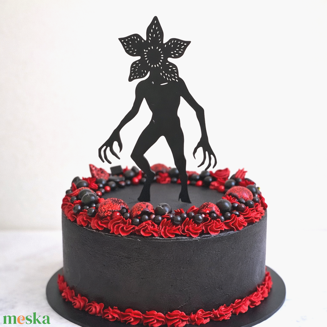 Stranger Things Demogorgon tortabeszúró - otthon & életmód - konyhafelszerelés, tálalás - sütés, főzés - sütidísz - Meska.hu