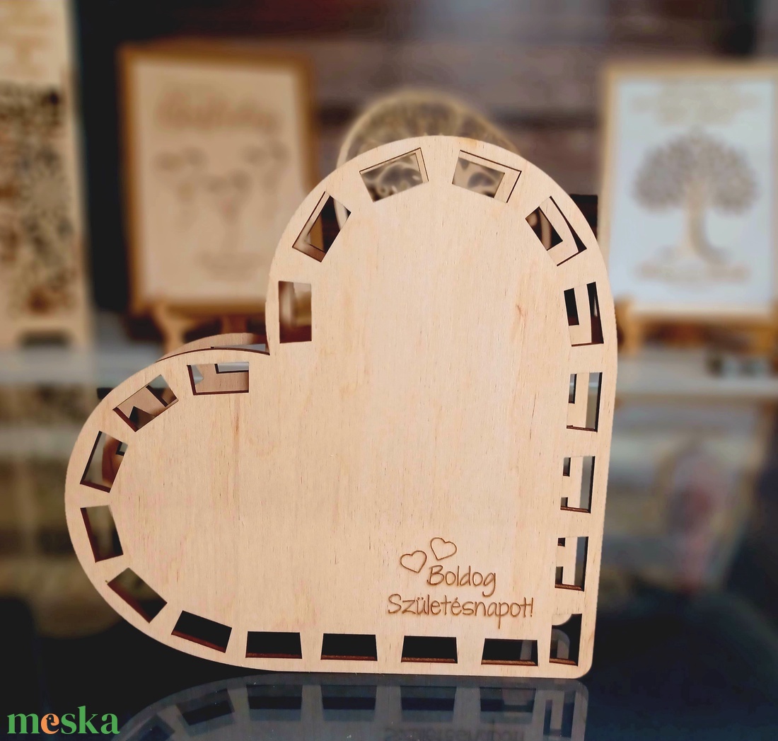 Szív alakú csokidoboz � különleges, személyre szabható ajándék - esküvő - emlék & ajándék - köszönőajándék - Meska.hu