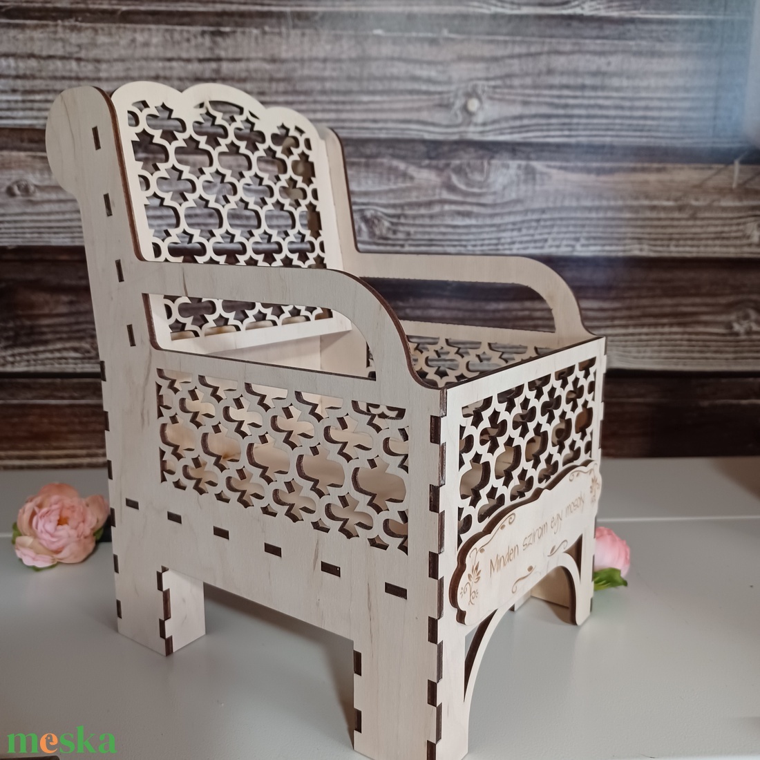 Különleges virágtartó kis szék - otthon & életmód - virágdekoráció - virágtartó - kaspó - Meska.hu