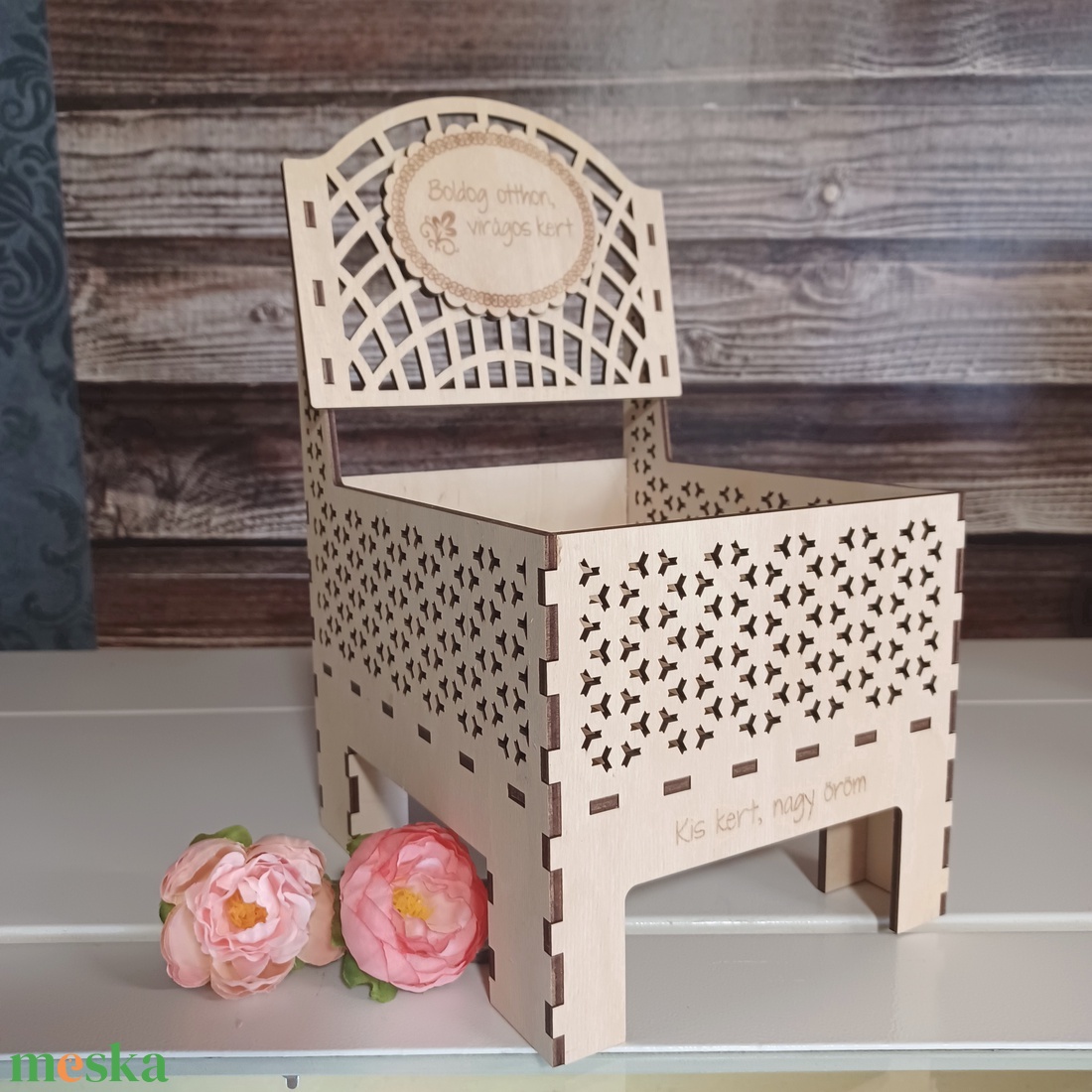 Különleges virágtartó kis szék - otthon & életmód - virágdekoráció - virágtartó - kaspó - Meska.hu