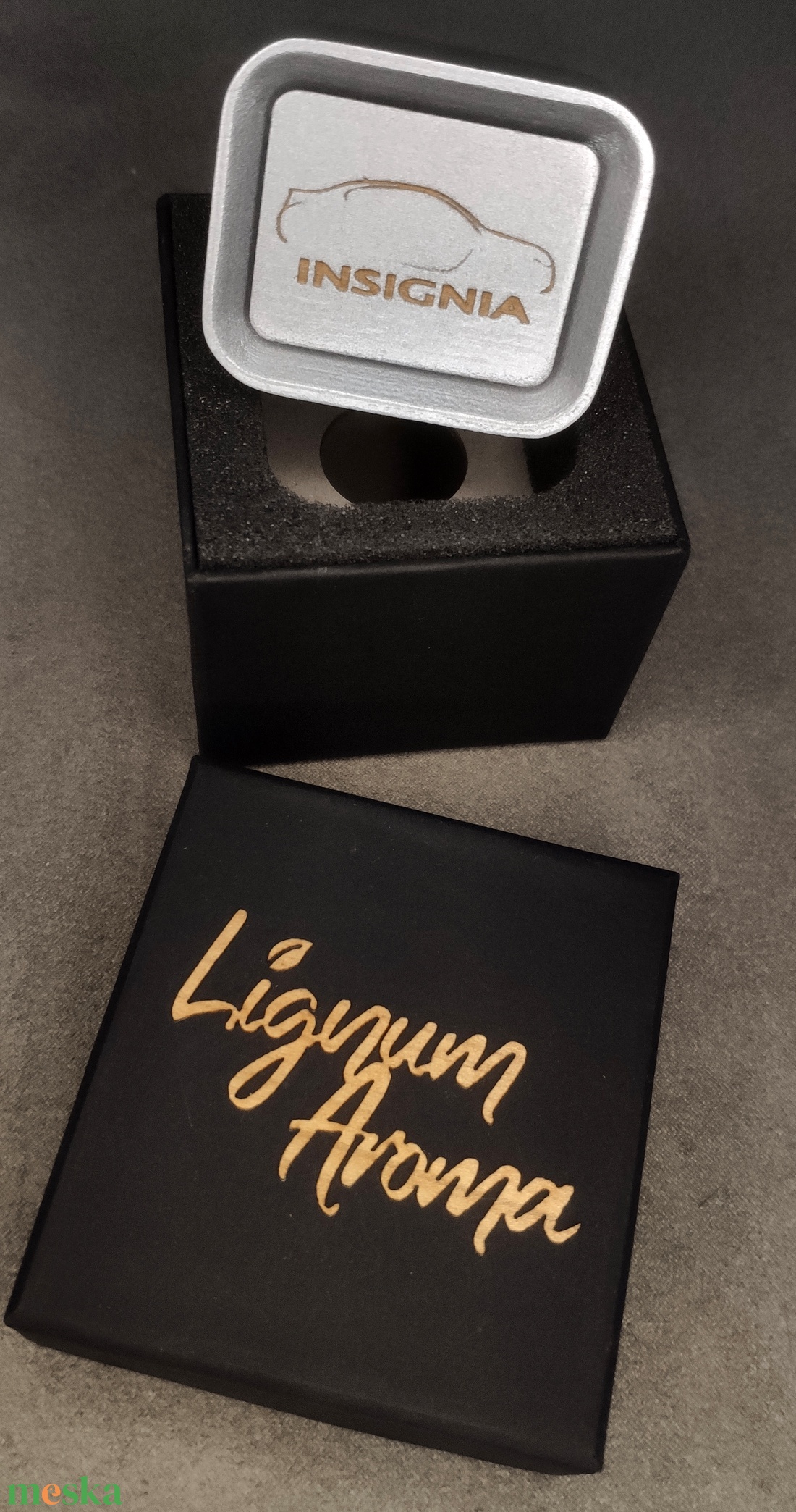 Fa autóillatosító cserélhető előlappal - otthon & életmód - autó - autós illatosító - Meska.hu