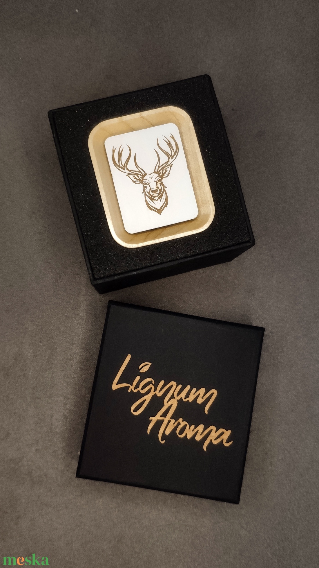 Fa autóillatosító cserélhető előlappal - otthon & életmód - autó - autós illatosító - Meska.hu